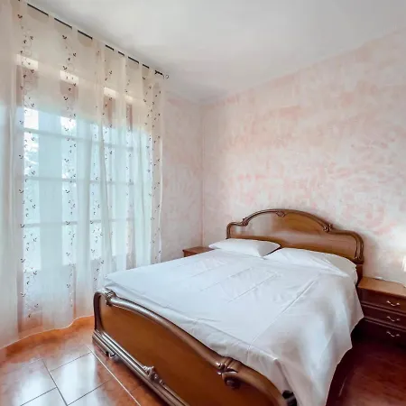 Апартаменты Spaziosa Casa Sulle Alture