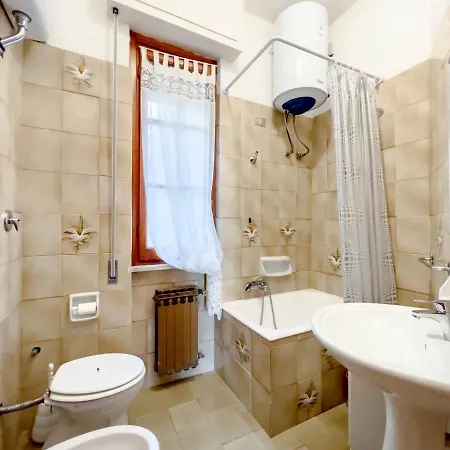 Spaziosa Casa Sulle Alture *